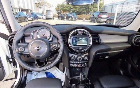 MINI Hatch, 2021 год, 1 990 000 рублей, 7 фотография