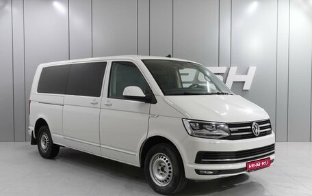 Volkswagen Caravelle T6 рестайлинг, 2018 год, 3 479 000 рублей, 1 фотография