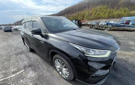 Toyota Highlander, 2021 год, 3 600 003 рублей, 2 фотография