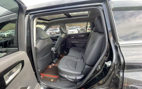 Toyota Highlander, 2021 год, 3 600 003 рублей, 7 фотография
