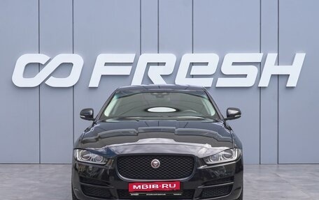 Jaguar XE I рестайлинг, 2016 год, 1 890 000 рублей, 3 фотография