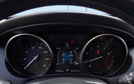 Jaguar XE I рестайлинг, 2016 год, 1 890 000 рублей, 17 фотография