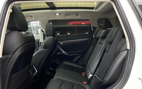 Geely Atlas, 2023 год, 2 300 000 рублей, 8 фотография