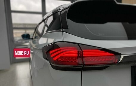Geely Atlas, 2023 год, 2 300 000 рублей, 9 фотография