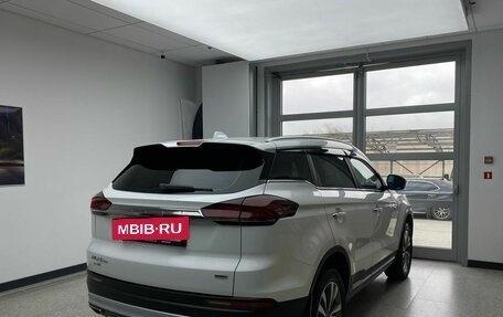 Geely Atlas, 2023 год, 2 300 000 рублей, 4 фотография
