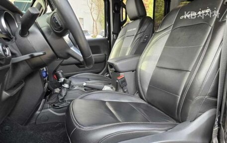 Jeep Wrangler, 2021 год, 4 090 000 рублей, 7 фотография
