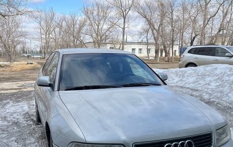 Audi A4, 1999 год, 450 000 рублей, 1 фотография