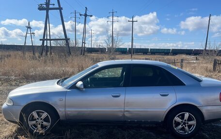 Audi A4, 1999 год, 450 000 рублей, 2 фотография