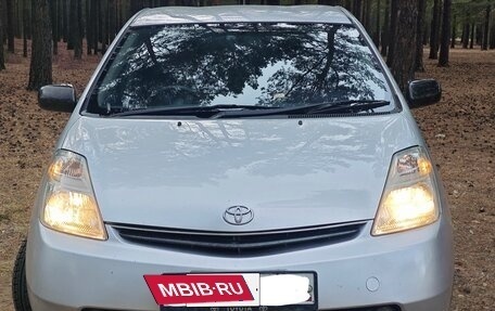 Toyota Prius, 2010 год, 970 000 рублей, 8 фотография