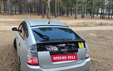 Toyota Prius, 2010 год, 970 000 рублей, 16 фотография