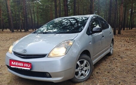 Toyota Prius, 2010 год, 970 000 рублей, 6 фотография