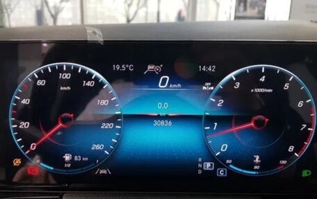 Mercedes-Benz GLA, 2021 год, 2 200 000 рублей, 10 фотография