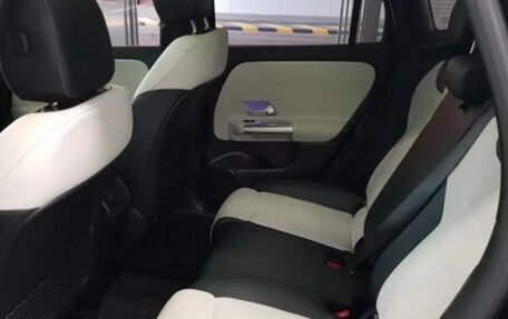 Mercedes-Benz GLA, 2021 год, 2 200 000 рублей, 16 фотография