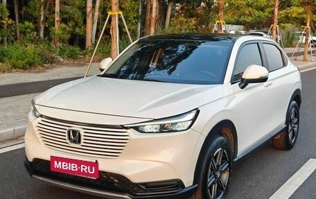 Honda Vezel, 2023 год, 1 900 000 рублей, 1 фотография