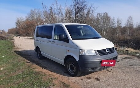 Volkswagen Transporter T5 рестайлинг, 2004 год, 1 300 000 рублей, 8 фотография