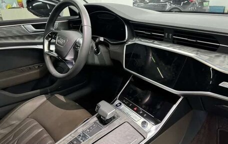 Audi A7, 2022 год, 3 820 000 рублей, 8 фотография