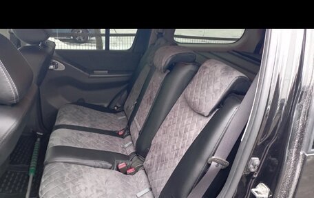 Nissan Pathfinder, 2010 год, 1 750 000 рублей, 2 фотография