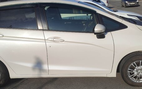 Honda Fit III, 2015 год, 1 000 000 рублей, 2 фотография