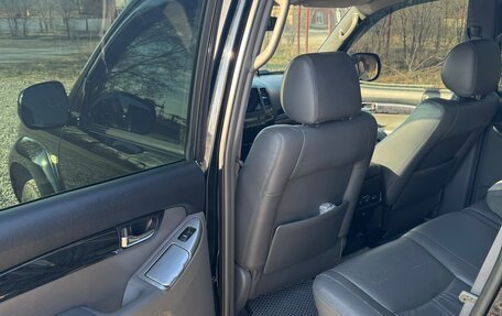 Toyota Land Cruiser Prado 120 рестайлинг, 2008 год, 2 950 000 рублей, 2 фотография