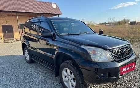 Toyota Land Cruiser Prado 120 рестайлинг, 2008 год, 2 950 000 рублей, 6 фотография