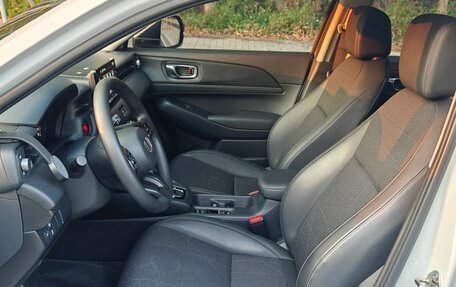 Honda Vezel, 2023 год, 1 900 000 рублей, 9 фотография
