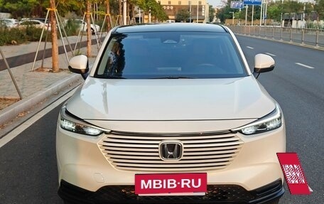 Honda Vezel, 2023 год, 1 900 000 рублей, 2 фотография