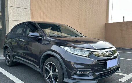 Honda Vezel, 2021 год, 1 450 000 рублей, 3 фотография