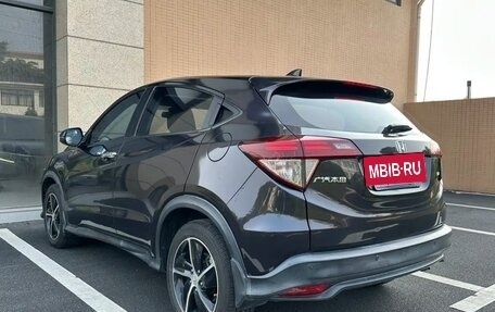 Honda Vezel, 2021 год, 1 450 000 рублей, 4 фотография