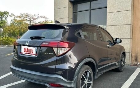 Honda Vezel, 2021 год, 1 450 000 рублей, 6 фотография