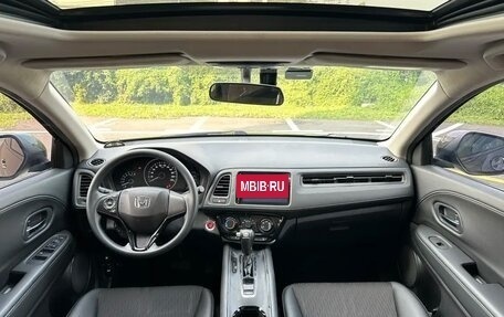 Honda Vezel, 2021 год, 1 450 000 рублей, 9 фотография