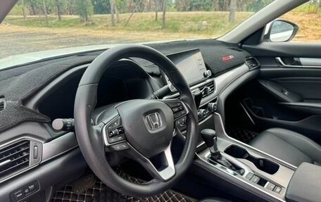 Honda Accord IX рестайлинг, 2021 год, 1 800 000 рублей, 10 фотография