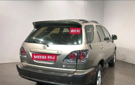 Lexus RX IV рестайлинг, 2001 год, 940 000 рублей, 4 фотография