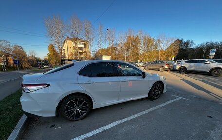 Toyota Camry, 2021 год, 3 650 000 рублей, 4 фотография