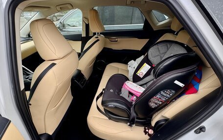 Lexus NX I, 2017 год, 3 490 000 рублей, 11 фотография