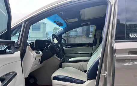 Buick GL8, 2022 год, 3 200 000 рублей, 8 фотография