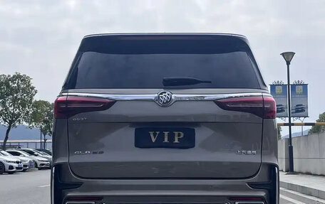 Buick GL8, 2022 год, 3 200 000 рублей, 5 фотография