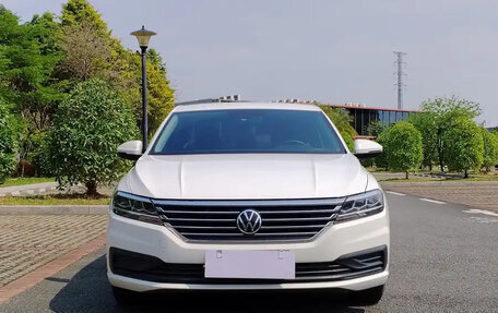 Volkswagen Lavida, 2021 год, 1 400 000 рублей, 2 фотография