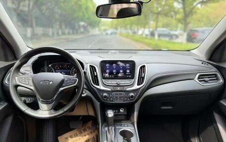 Chevrolet Equinox III, 2020 год, 2 100 300 рублей, 6 фотография