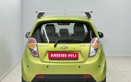 Chevrolet Spark III, 2011 год, 555 000 рублей, 6 фотография