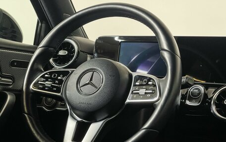 Mercedes-Benz A-Класс, 2018 год, 2 197 000 рублей, 14 фотография