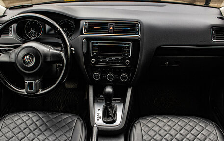 Volkswagen Jetta VI, 2013 год, 1 039 000 рублей, 5 фотография