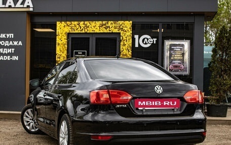 Volkswagen Jetta VI, 2013 год, 1 039 000 рублей, 4 фотография