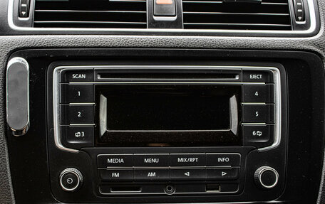 Volkswagen Jetta VI, 2013 год, 1 039 000 рублей, 17 фотография