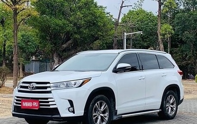 Toyota Highlander III, 2021 год, 3 120 000 рублей, 1 фотография