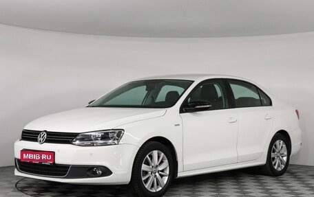 Volkswagen Jetta VI, 2013 год, 897 000 рублей, 1 фотография