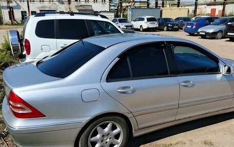 Mercedes-Benz C-Класс, 2003 год, 550 000 рублей, 4 фотография