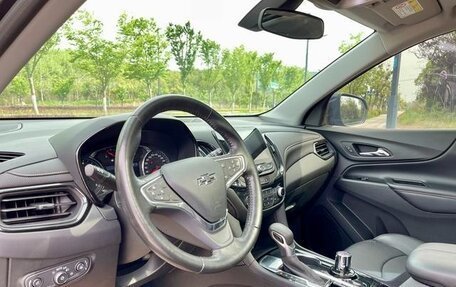 Chevrolet Equinox III, 2021 год, 1 400 300 рублей, 8 фотография