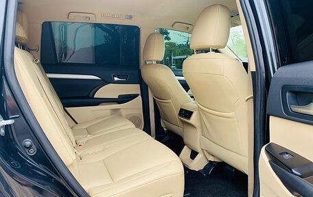 Toyota Highlander III, 2021 год, 3 120 000 рублей, 10 фотография
