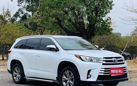 Toyota Highlander III, 2021 год, 3 120 000 рублей, 7 фотография