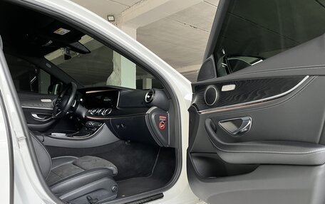 Mercedes-Benz E-Класс, 2020 год, 5 050 000 рублей, 17 фотография